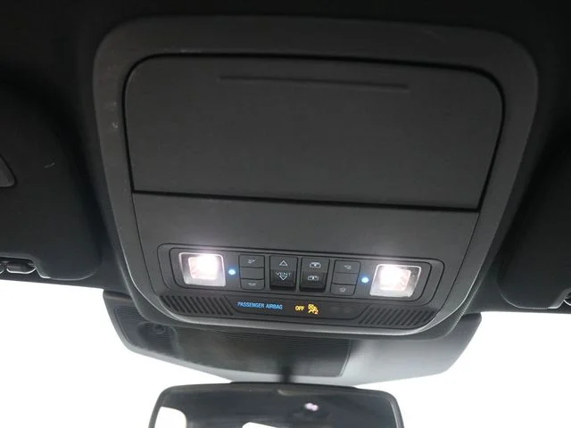 Used 2023 Silver Ford Platinum image 27