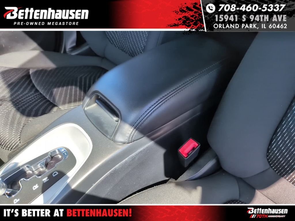 Certified Used 2016 Black Dodge SXT image 27