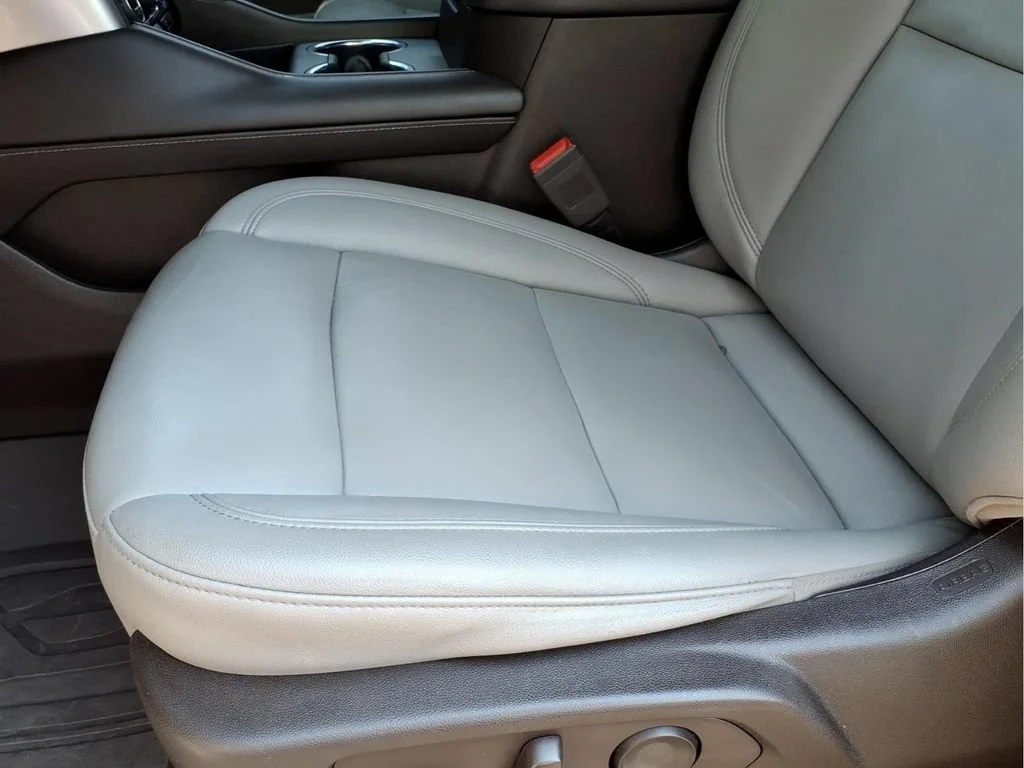 Used 2022 SUMMIT WHITE Chevrolet Z71 image 14