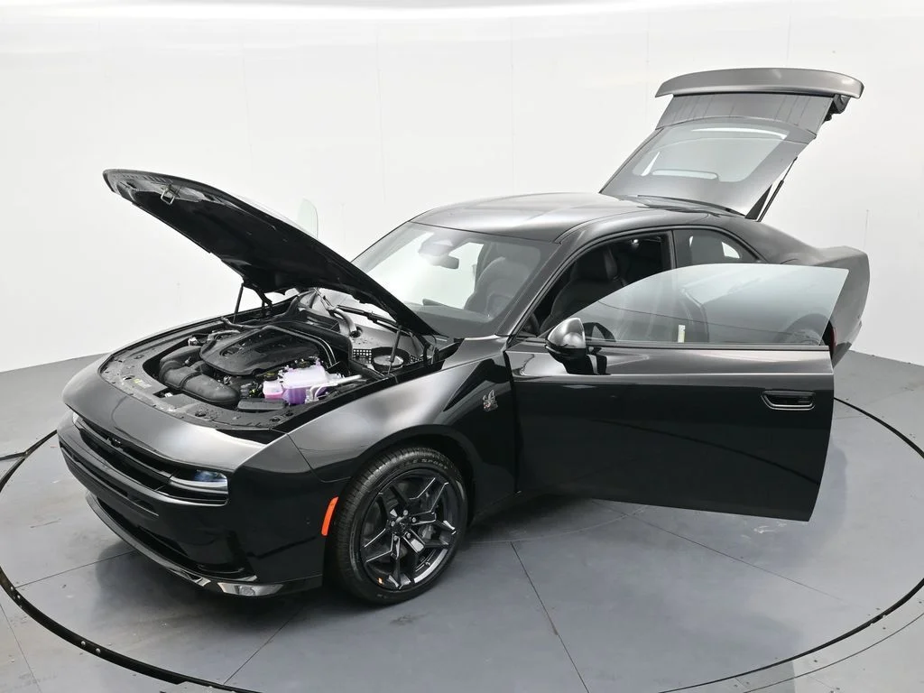 New 2026 Diamond Black Crystal Pearlcoat Dodge Scat Pack image 43