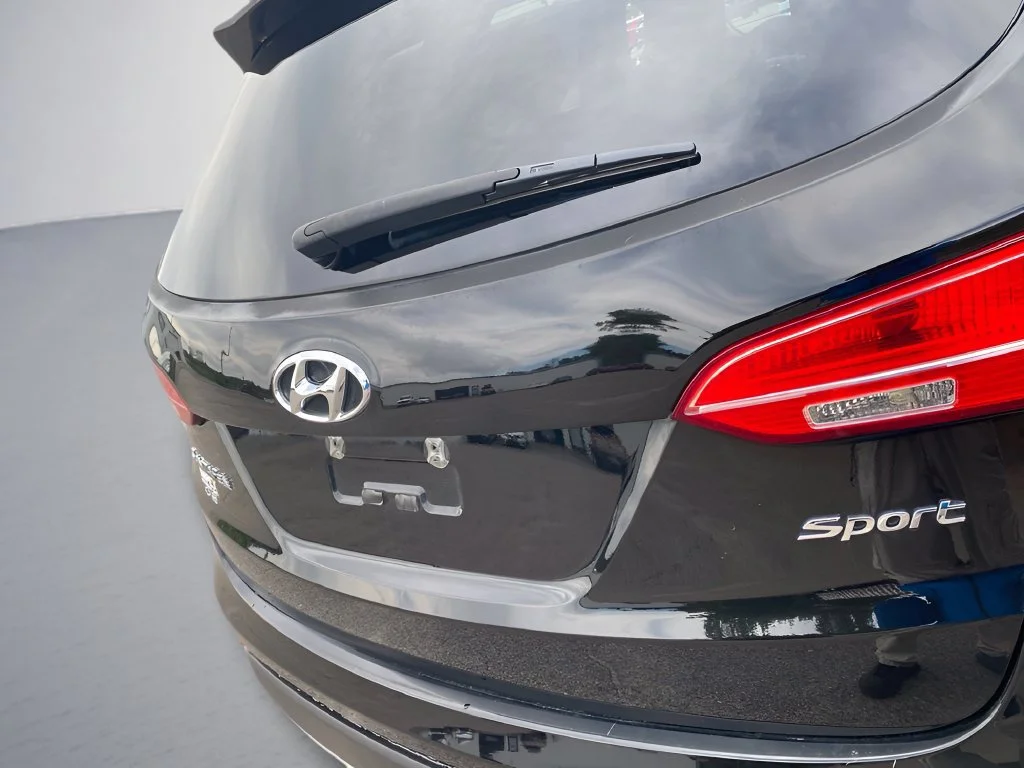 Used 2015  Hyundai  image 35