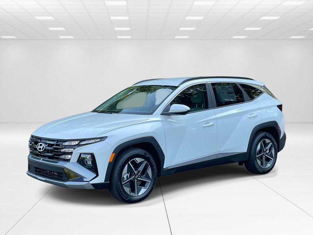 New 2026 White Hyundai SEL FWD image 4