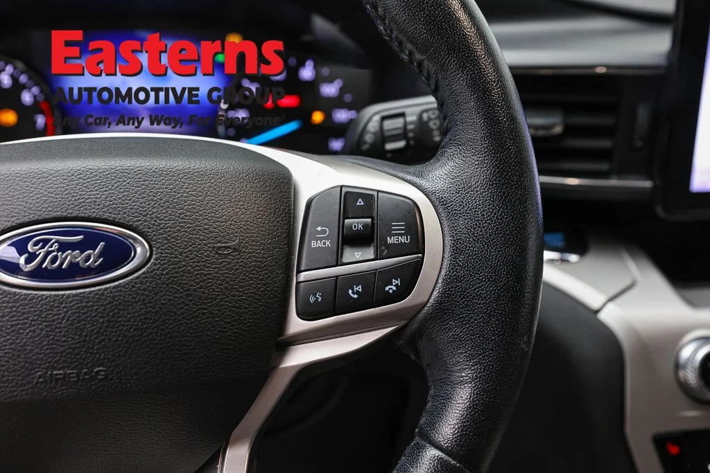 Used 2022 White Ford XLT image 16