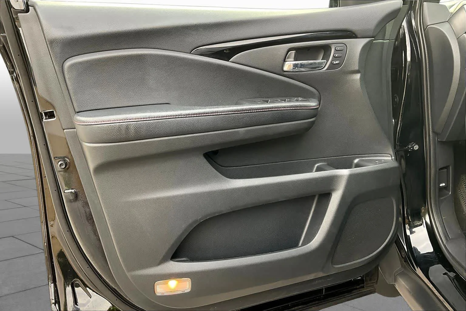 Used 2020 Crystal Black Pearl [Black] Honda Black Edition image 22