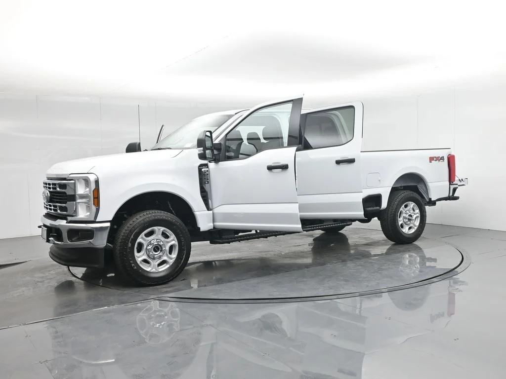 New 2026 White Ford XL image 4