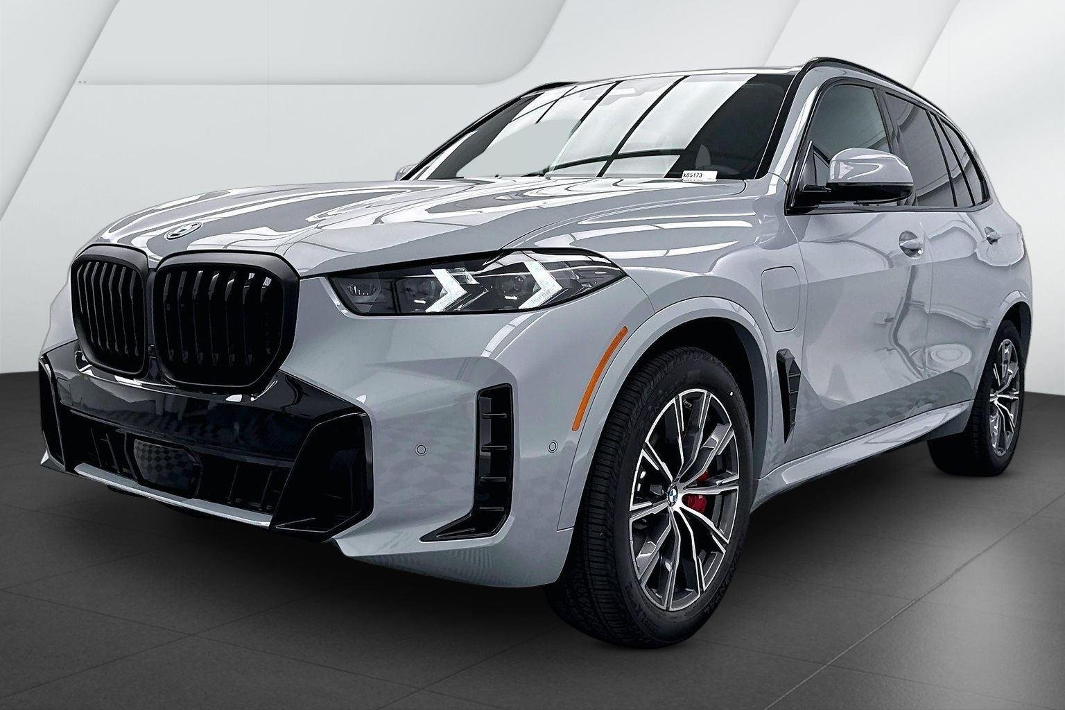 New 2026 Brooklyn Grey Metallic BMW xDrive50e image 3