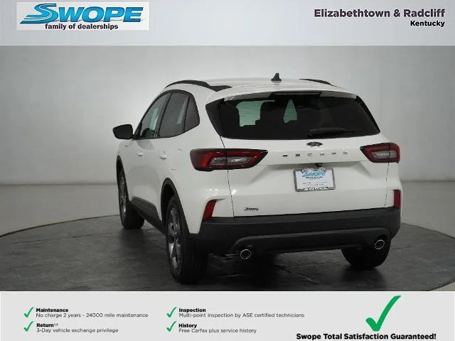 New 2026 Star White Metallic Tri-coat Ford ST-Line image 7