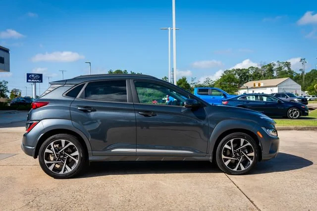 Used 2022 Thunder Gray Hyundai Limited image 19