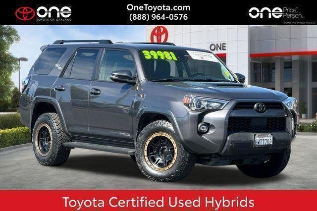 2021 Toyota 4Runner TRD Off-Road Premium 4WD V6's photo