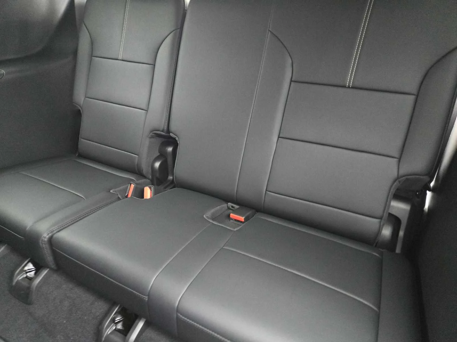 2026 GMC Acadia Elevation - Photo 19