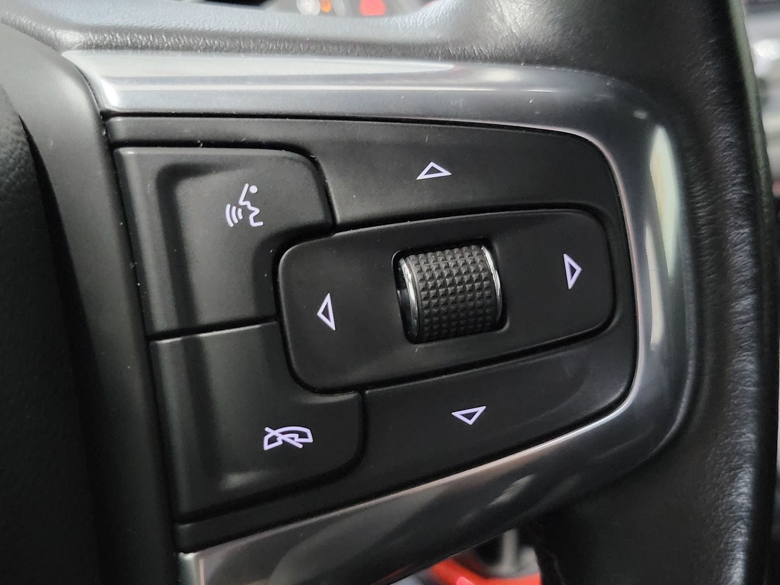 Used 2021 Red Chevrolet RS image 17