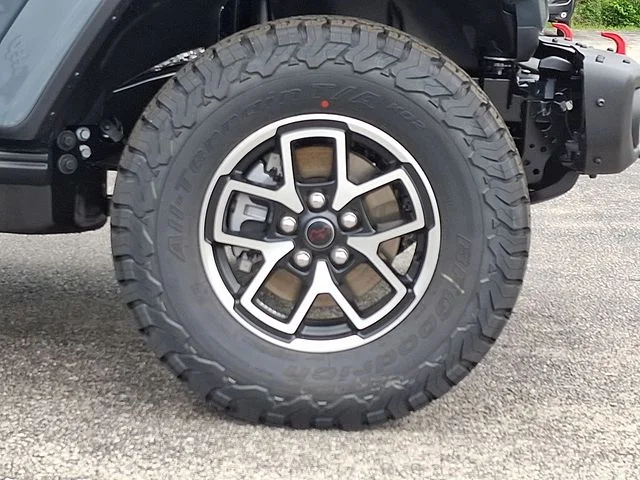 New 2026 Gray Jeep Rubicon image 7
