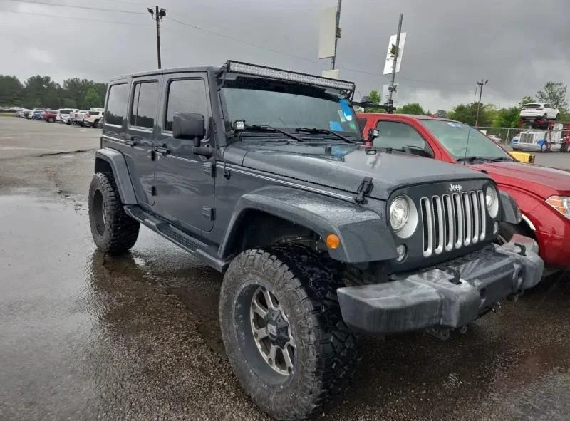 Used 2017 Rhino Clearcoat Jeep Sahara image 2