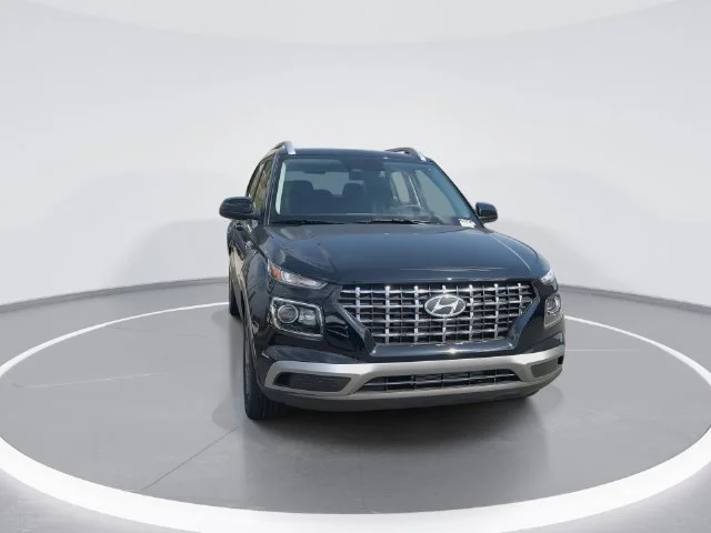 Used 2026 Black Hyundai SEL image 2