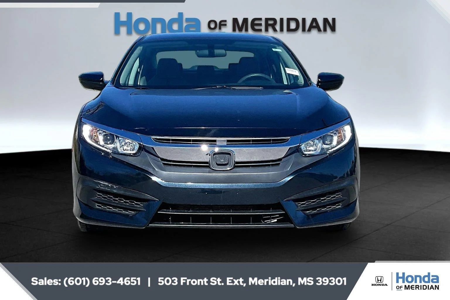 Used 2017  Honda LX image 3