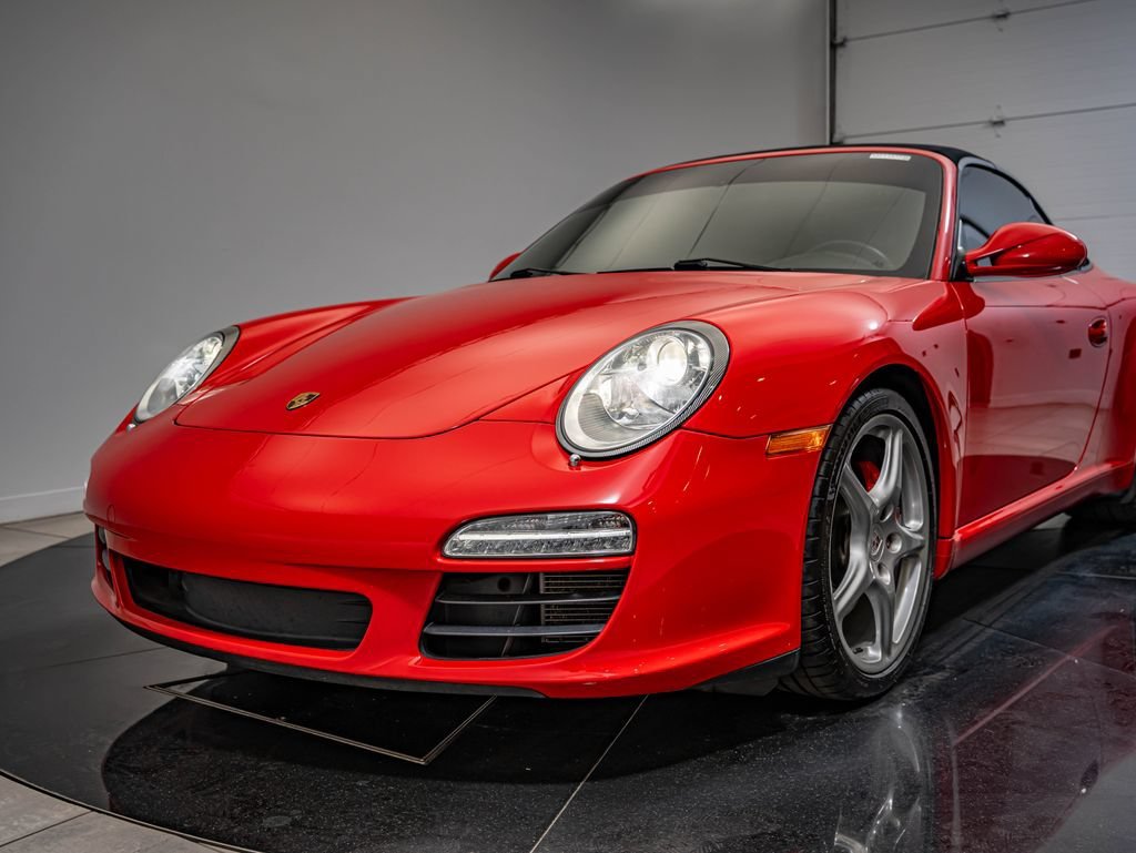 Used 2009 Guards Red Porsche Carrera S image 18