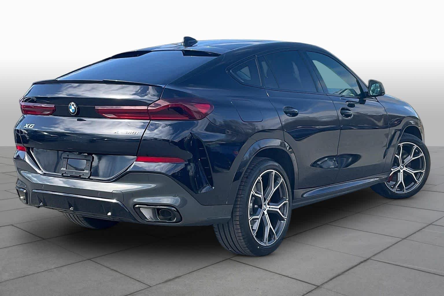 Certified Used 2022 Carbon Black Metallic BMW xDrive40i image 12