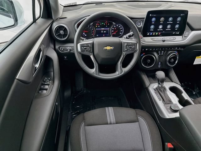 New 2026 Summit White Chevrolet 2LT image 23