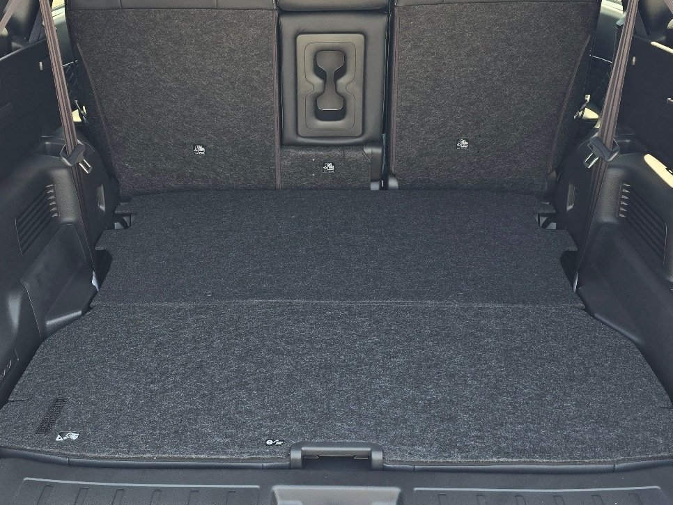 New 2026 Moonrock Gray Nissan Platinum image 22