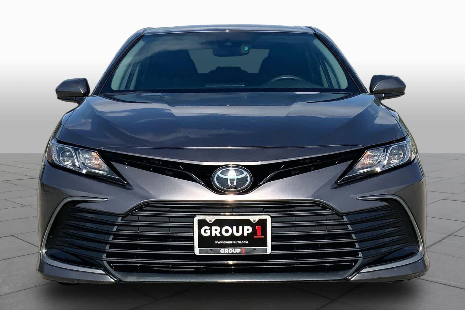 Used 2024 Predawn Gray Mica Toyota LE image 4
