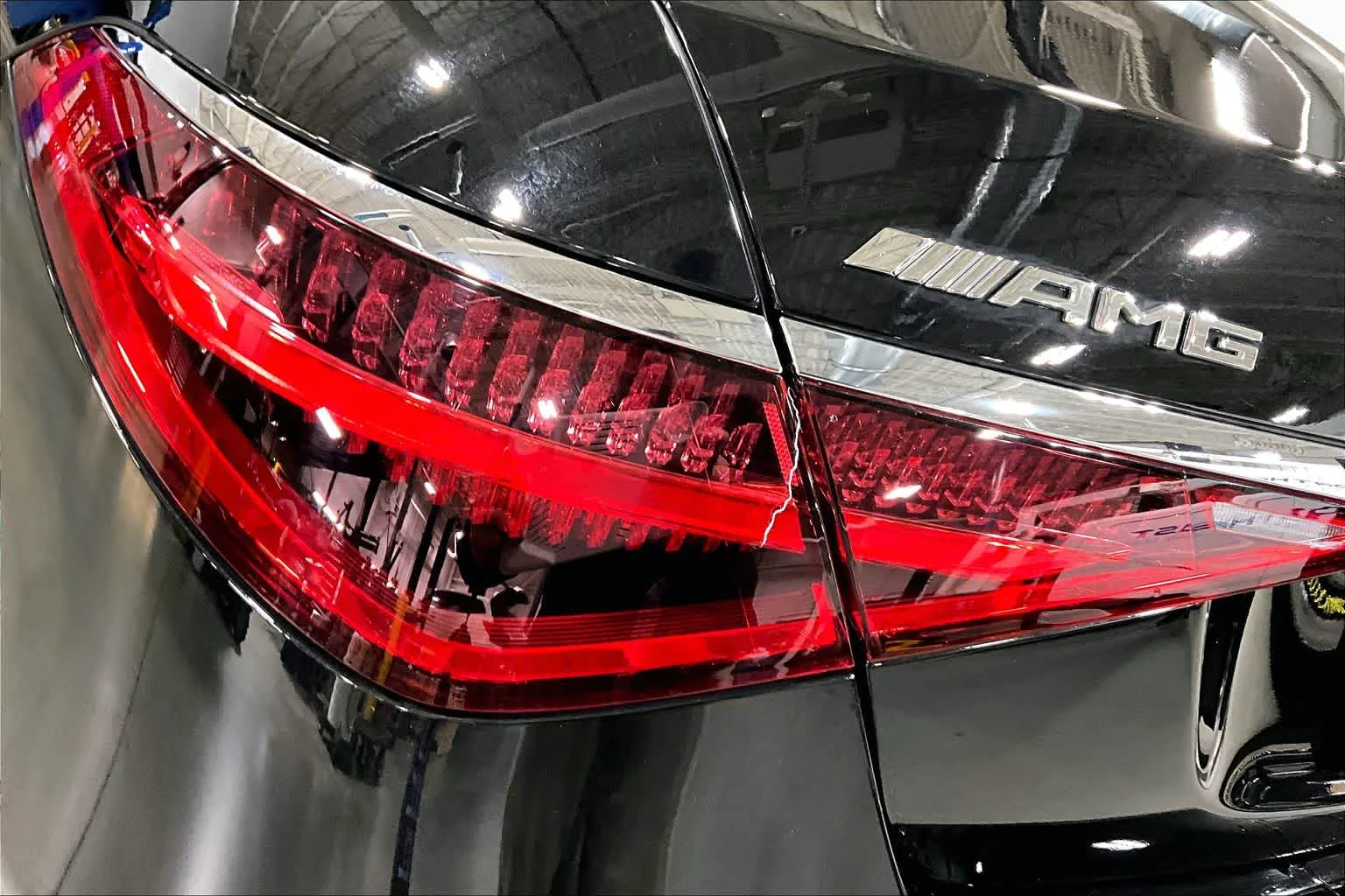 2025 Mercedes-Benz S-Class S 63 - Photo 6