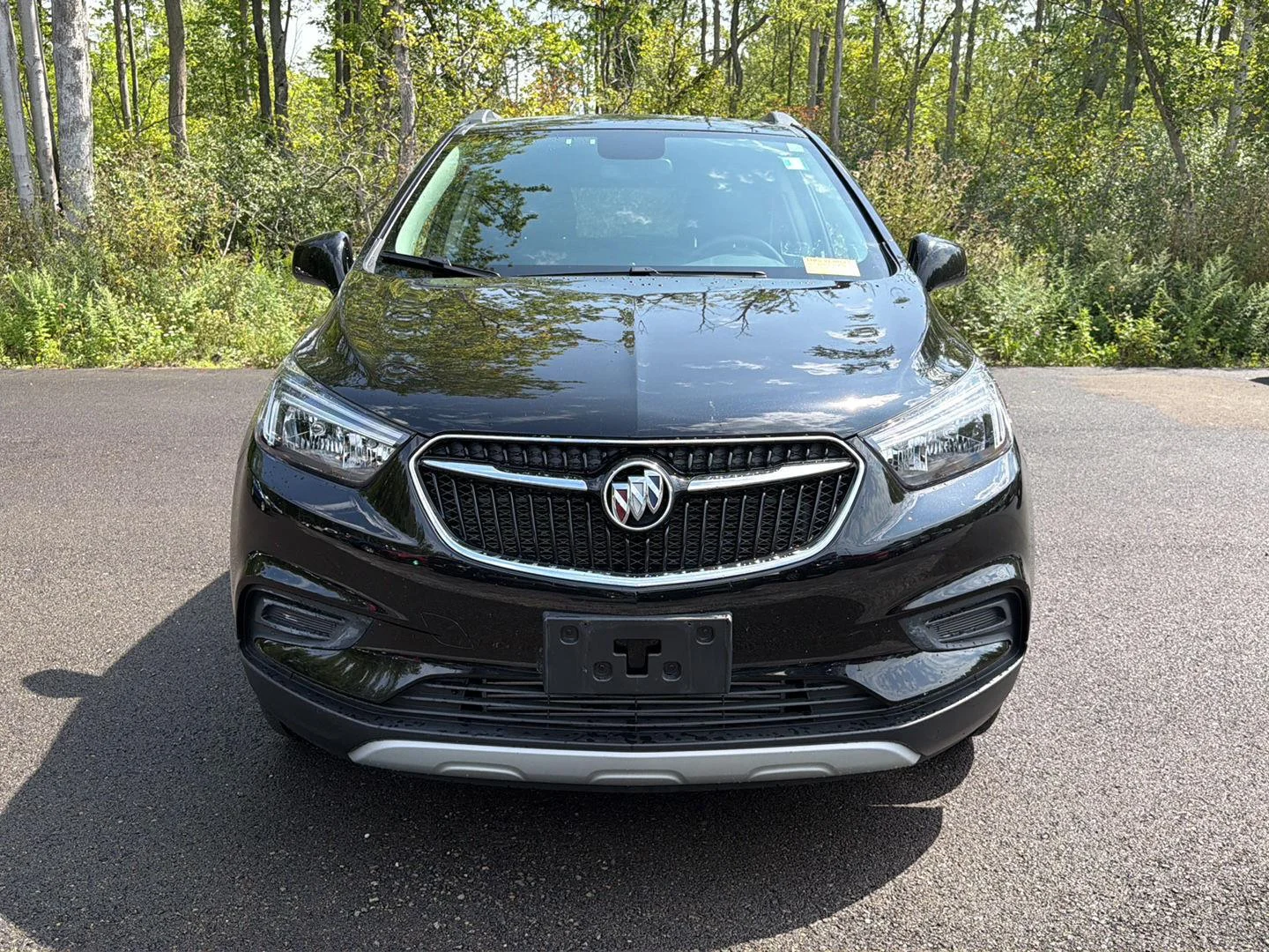 Used 2022 Ebony Twilight Metallic Buick Preferred image 13