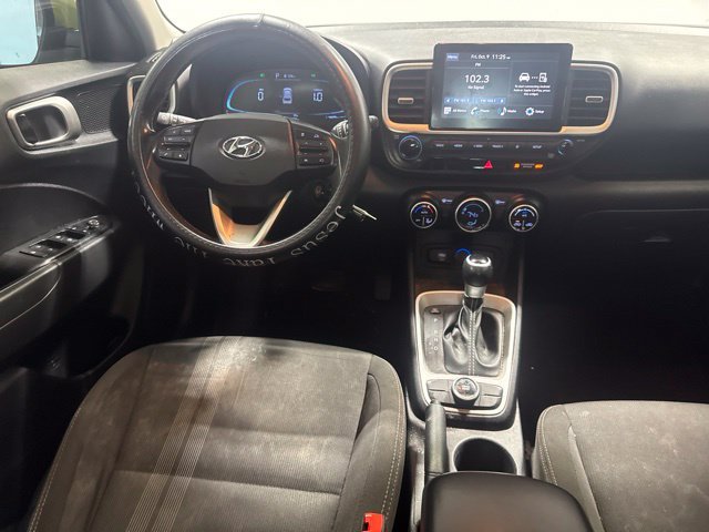 Used 2023 Green Hyundai SEL image 19