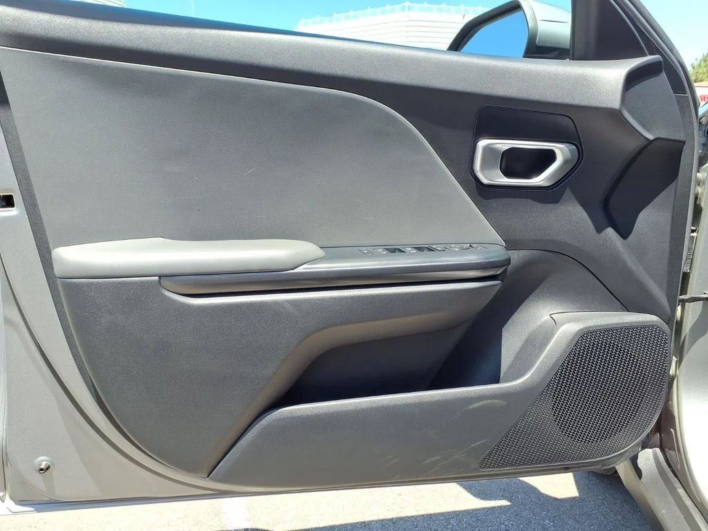 Certified Used 2025 Gray Kia LXS image 21