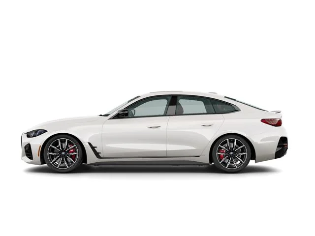 New 2027 Mineral White Metallic BMW  image 4