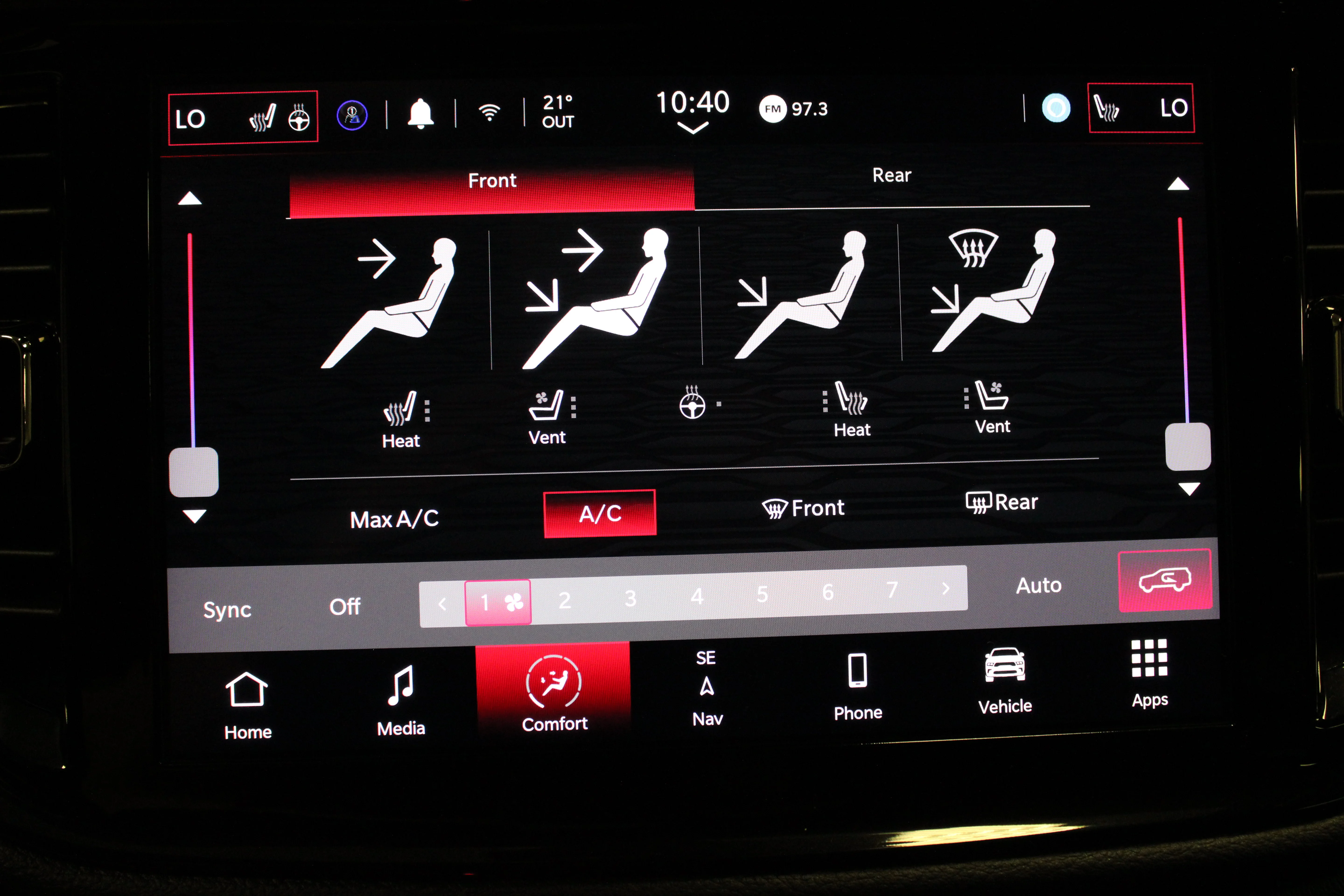 Used 2025 Vapor Gray Dodge R/T Plus image 27