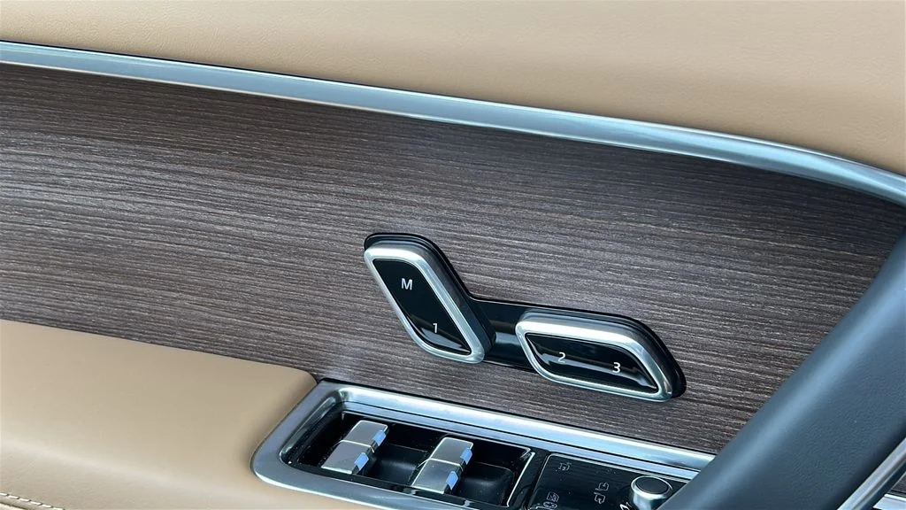 2026 Land Rover Range Rover SE - Photo 19