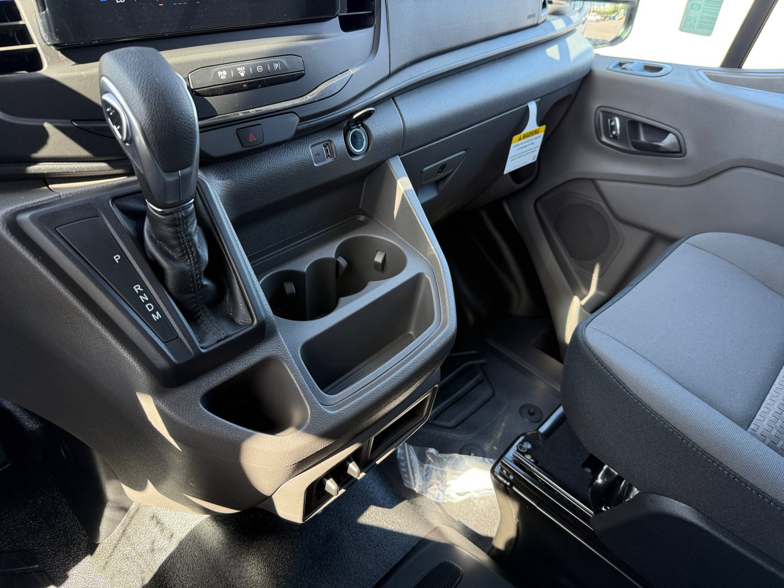 New 2026 Oxford White Ford Cargo Van image 13