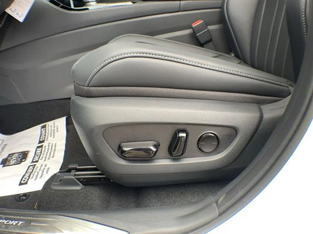 2026 Lexus NX PHEV 450h+ - Photo 12