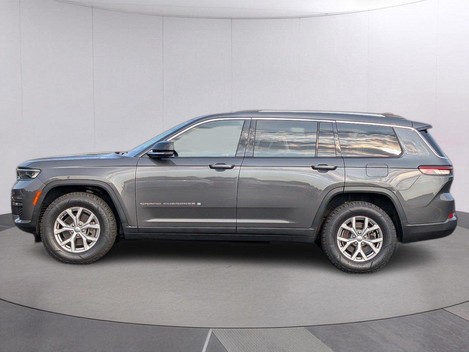 Used 2021 Baltic Gray Metallic Clearcoat Jeep Limited image 2