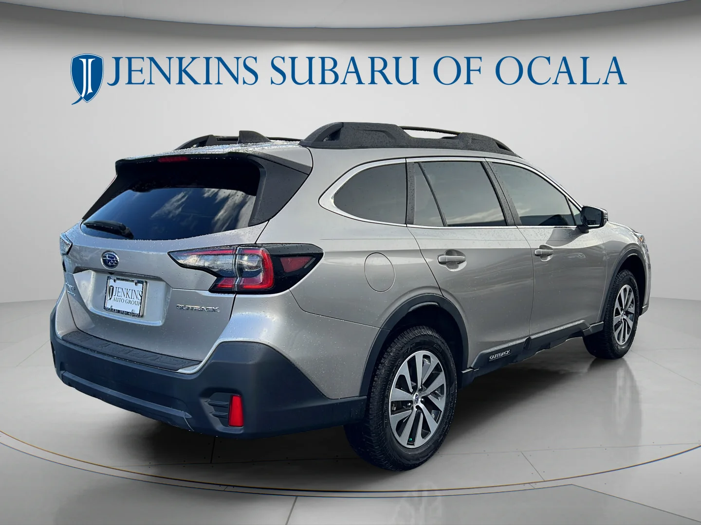 Used 2020 Tungsten Metallic Subaru Premium image 3