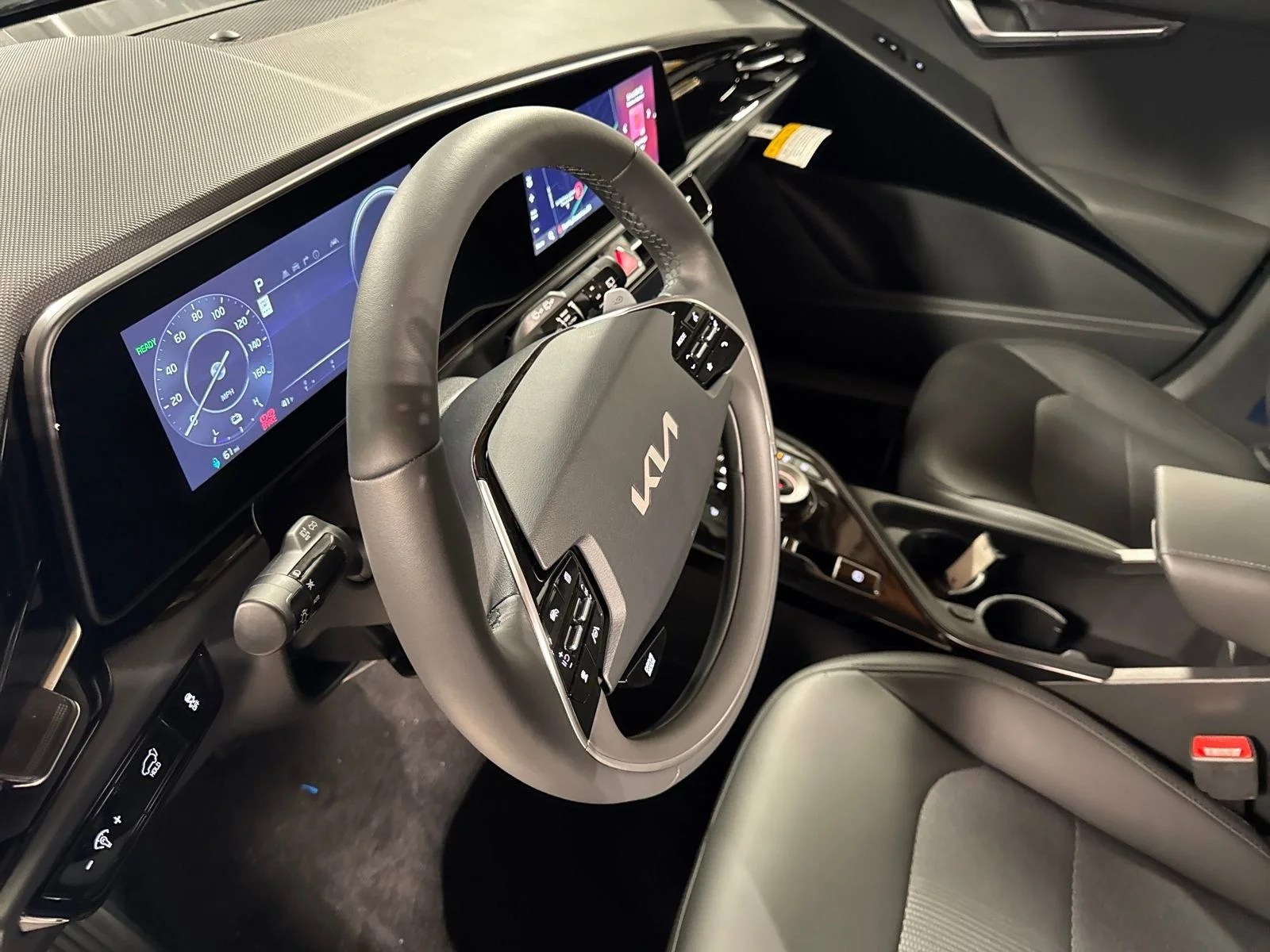 New 2026 Green Kia Wind image 24