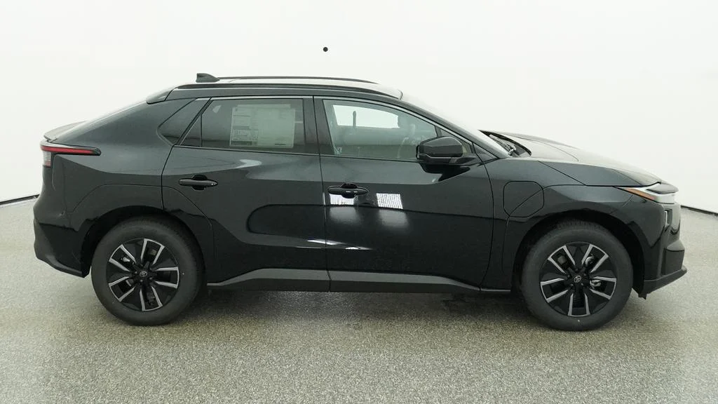 New 2026 Midnight Black Metallic Toyota XLE image 57