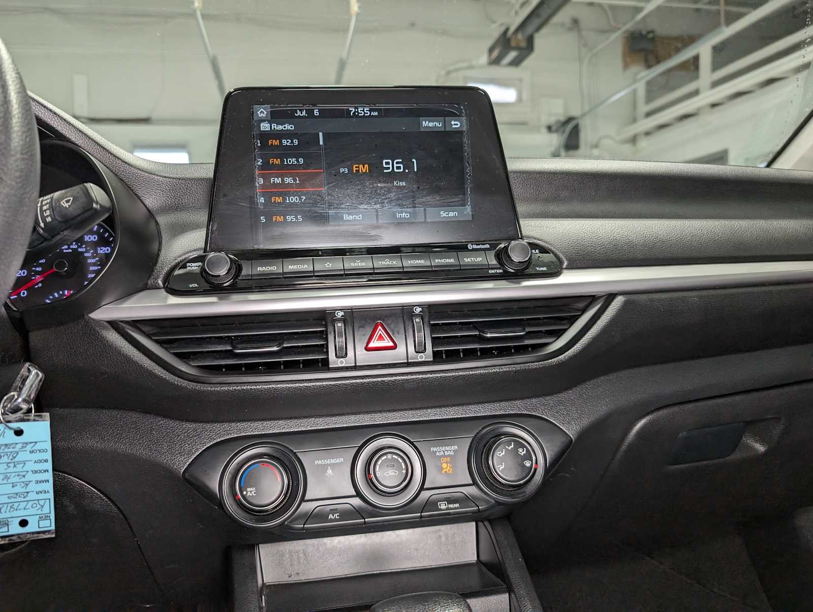 Used 2020 Deep Sea Blue Kia LXS image 29