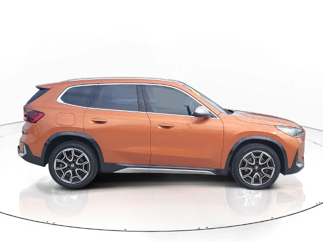 Certified Used 2023 Orange BMW xDrive28i image 4