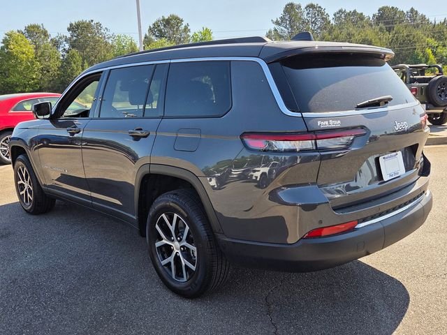 Used 2025 Gray Jeep Limited image 9
