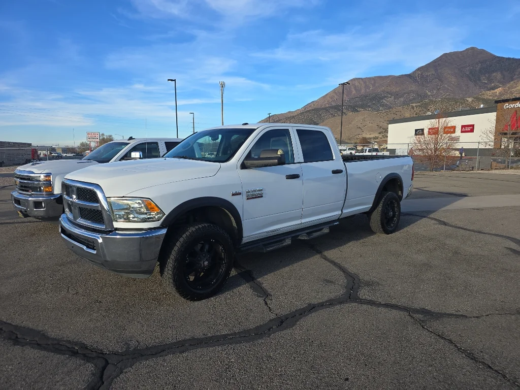 Used 2015 Bright White Clearcoat Ram Tradesman image 21