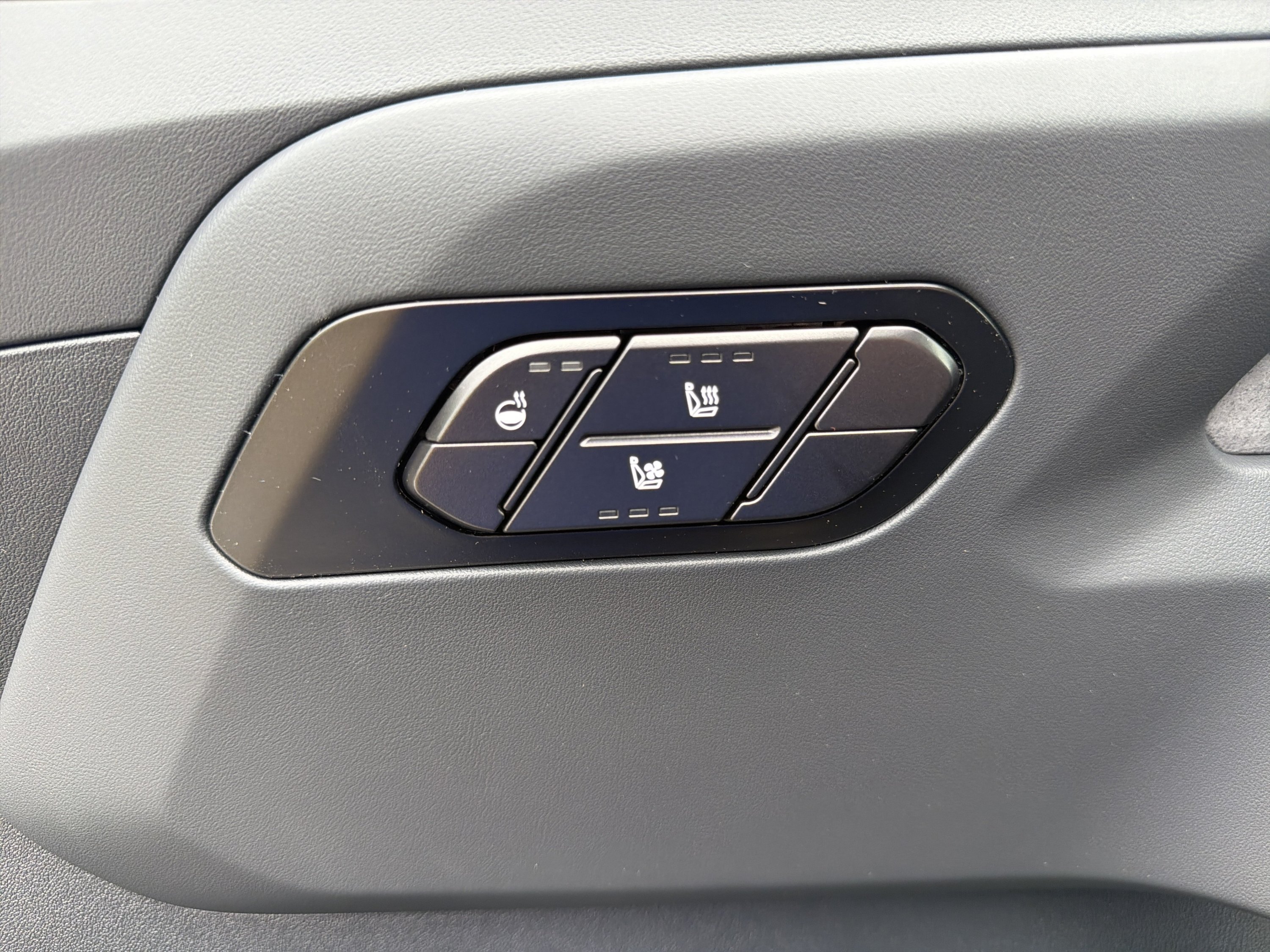 New 2027 Terrain Brown Matte Kia X-Line EX image 22