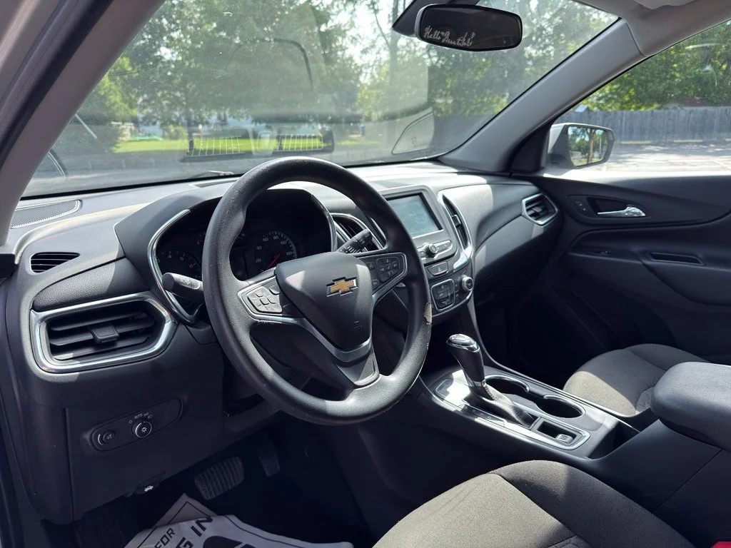 Used 2018 Silver Chevrolet LT image 6