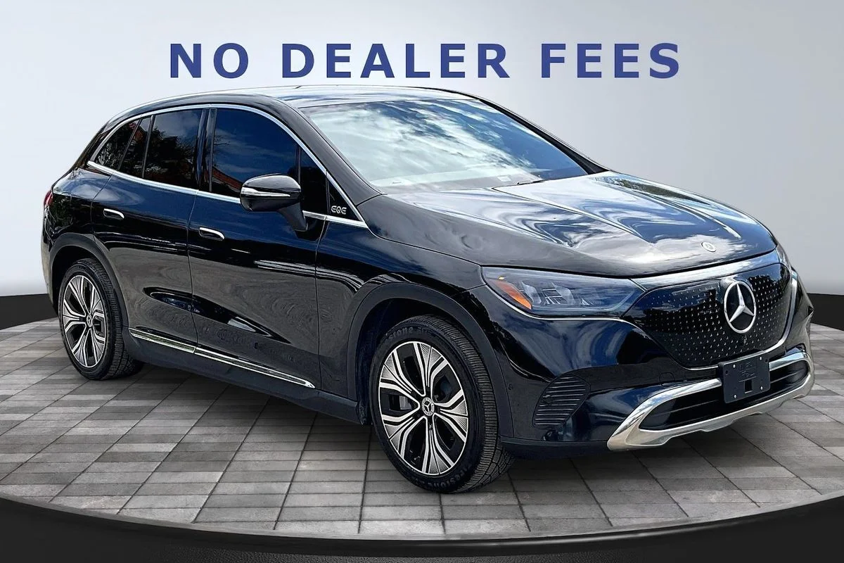 Used 2023 Black Mercedes-Benz 4MATIC® image 3