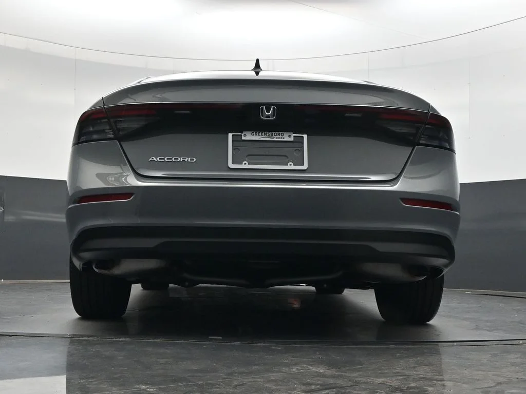 New 2026 Urban Gray Pearl Honda SE image 33