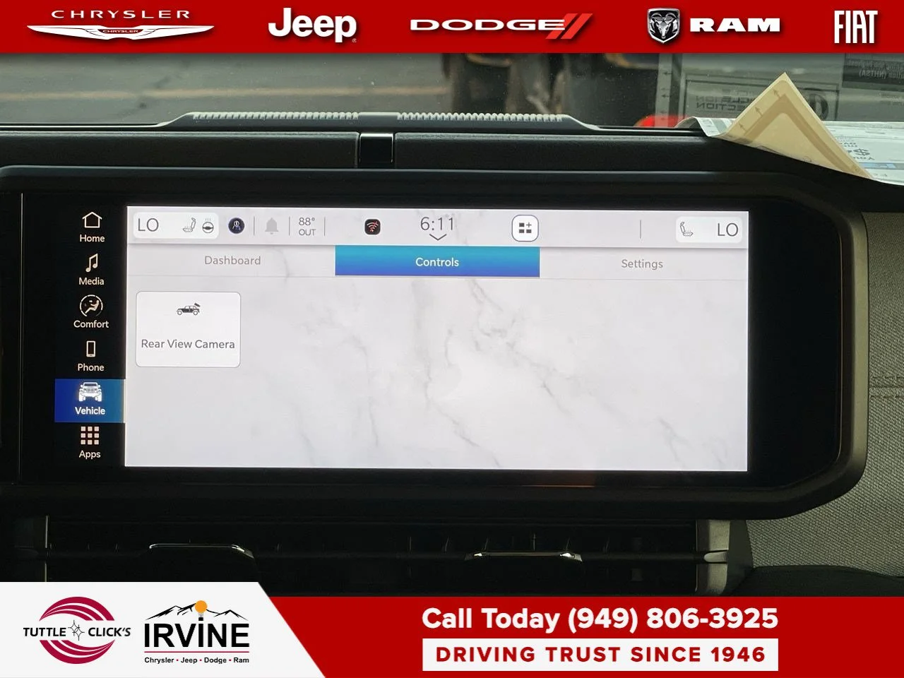 New 2026 Granite Crystal Metallic Clear-Coat Paint Jeep California Edition image 20