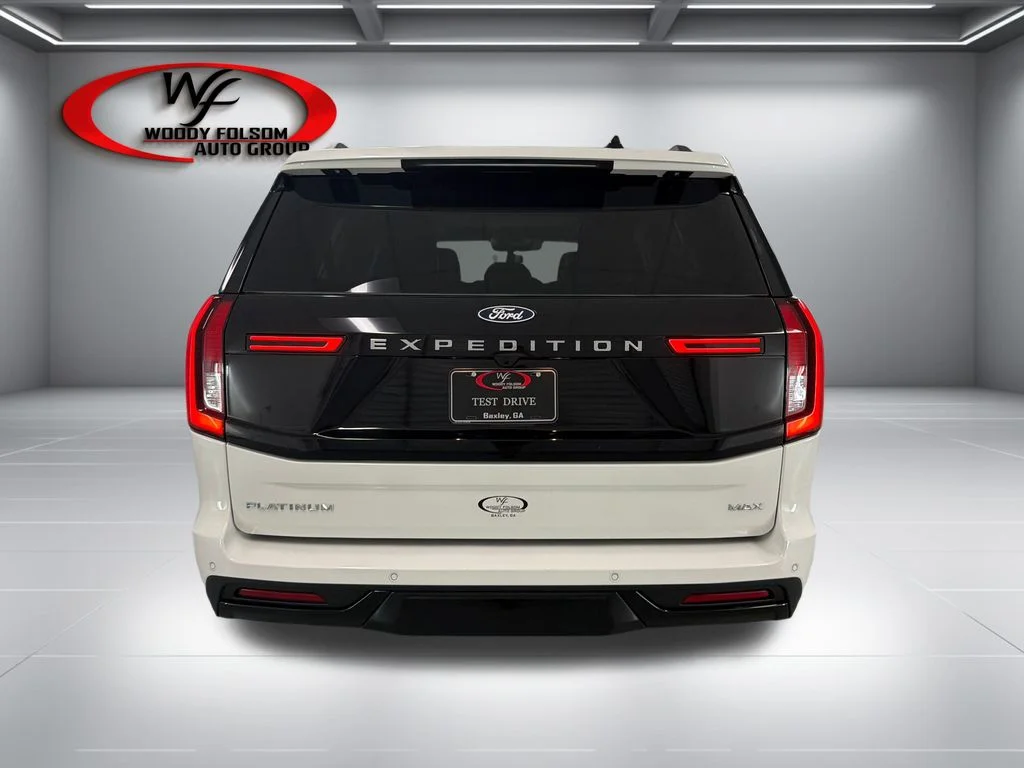New 2027 Star White Metallic Tri-Coat Ford MAX Platinum image 7