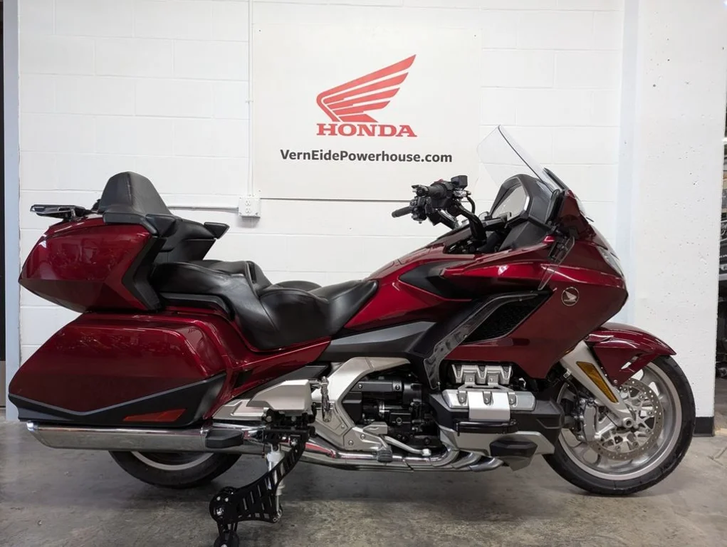 Used 2018 MAROON Honda Powersports Tour Candy Ardent Red image 1
