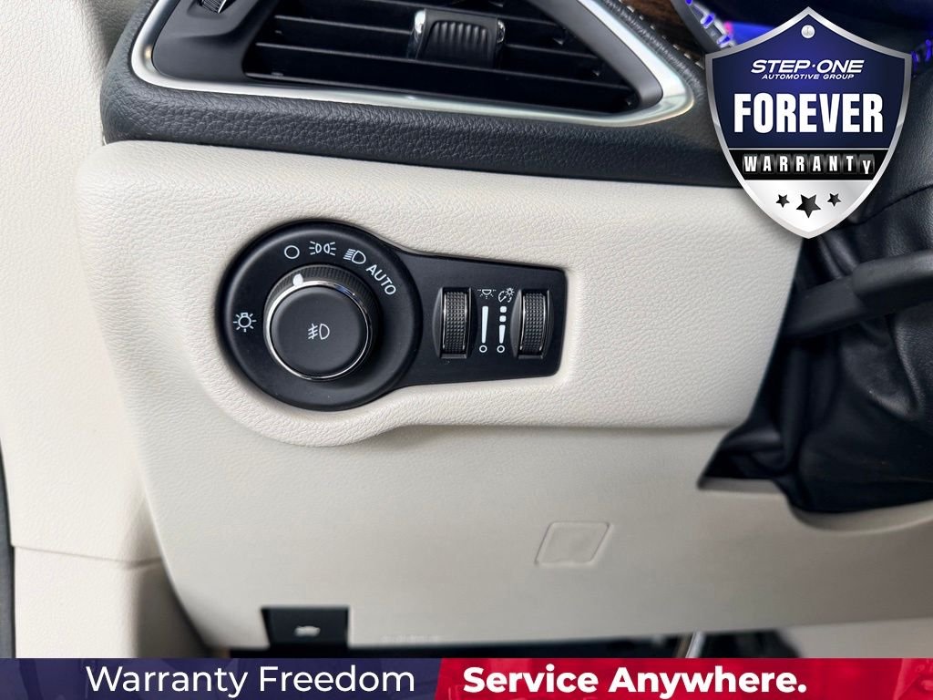 Used 2021 Gray Chrysler Limited image 19