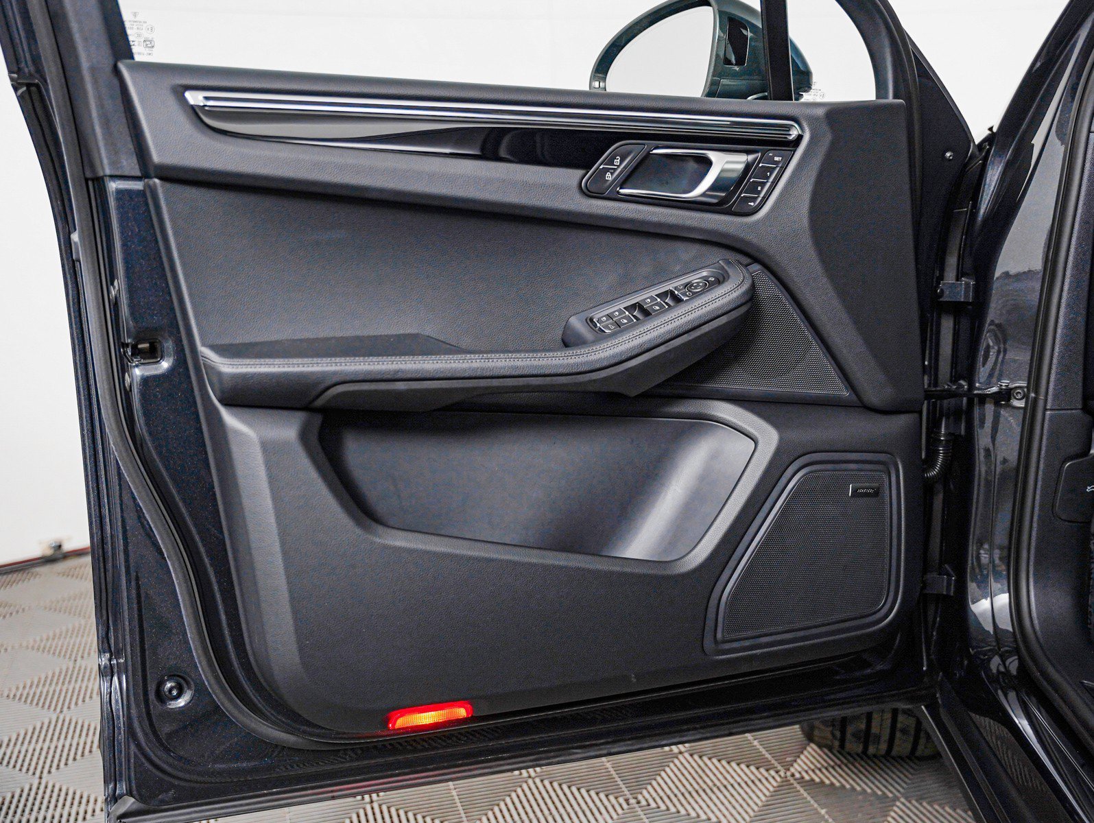 Used 2026 VOLCANO GREY Porsche  image 29